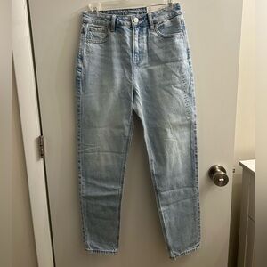 American Eagle Outfitters Strigid Light Blue Jeans